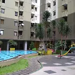 Simply 3Br Apartment At Gateway Ahmad Yani Cicadas By Travelio